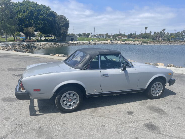 Thumbnail Photo undefined for 1980 FIAT 2000 Spider